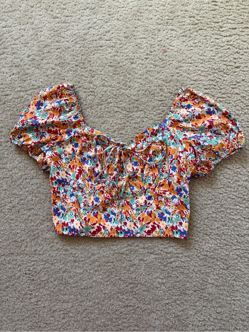 Tie-Front Floral Puff-Sleeve Crop Top - Multicolor Floral